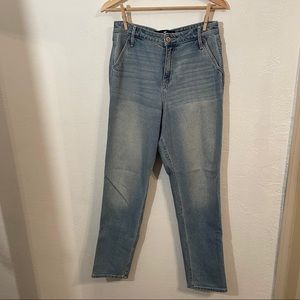 Hollister high waist mom jeans size 29